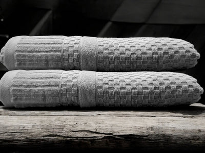 SoftTouch Duo: 2-Piece Luxury Towel Set In Light Grey