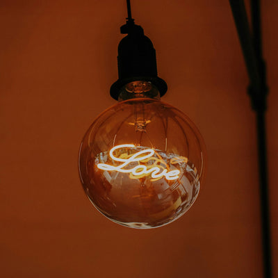 Love Down E27 LED With Holder Wire