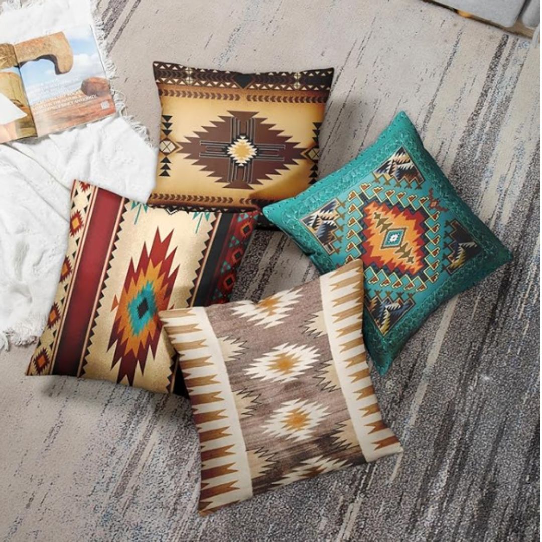 Emvency Set of 4 Throw Pillow Covers